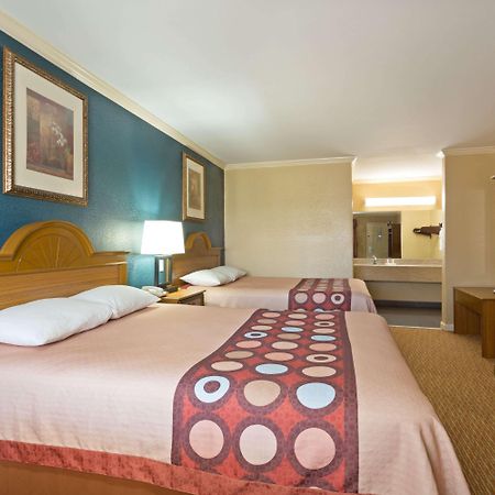 Super 8 By Wyndham Covington Hotel Buitenkant foto