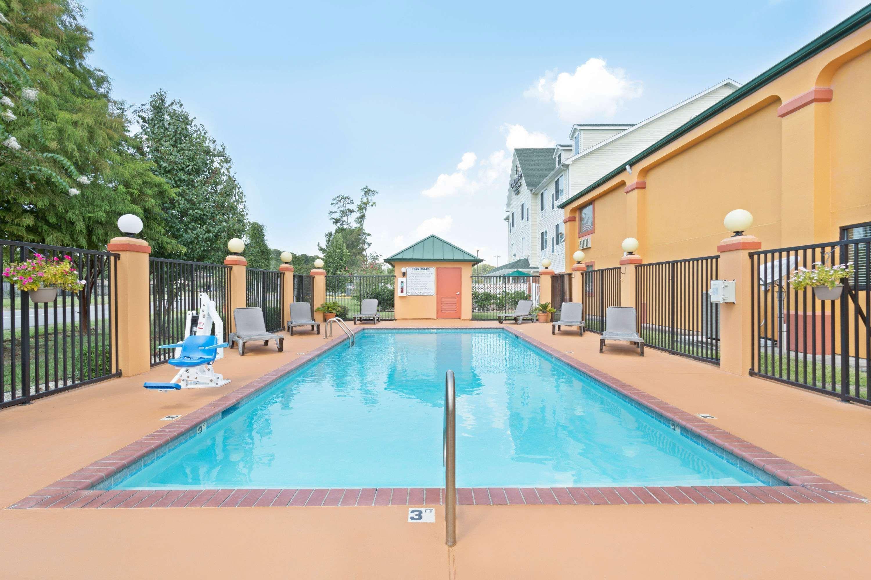Super 8 By Wyndham Covington Hotel Buitenkant foto
