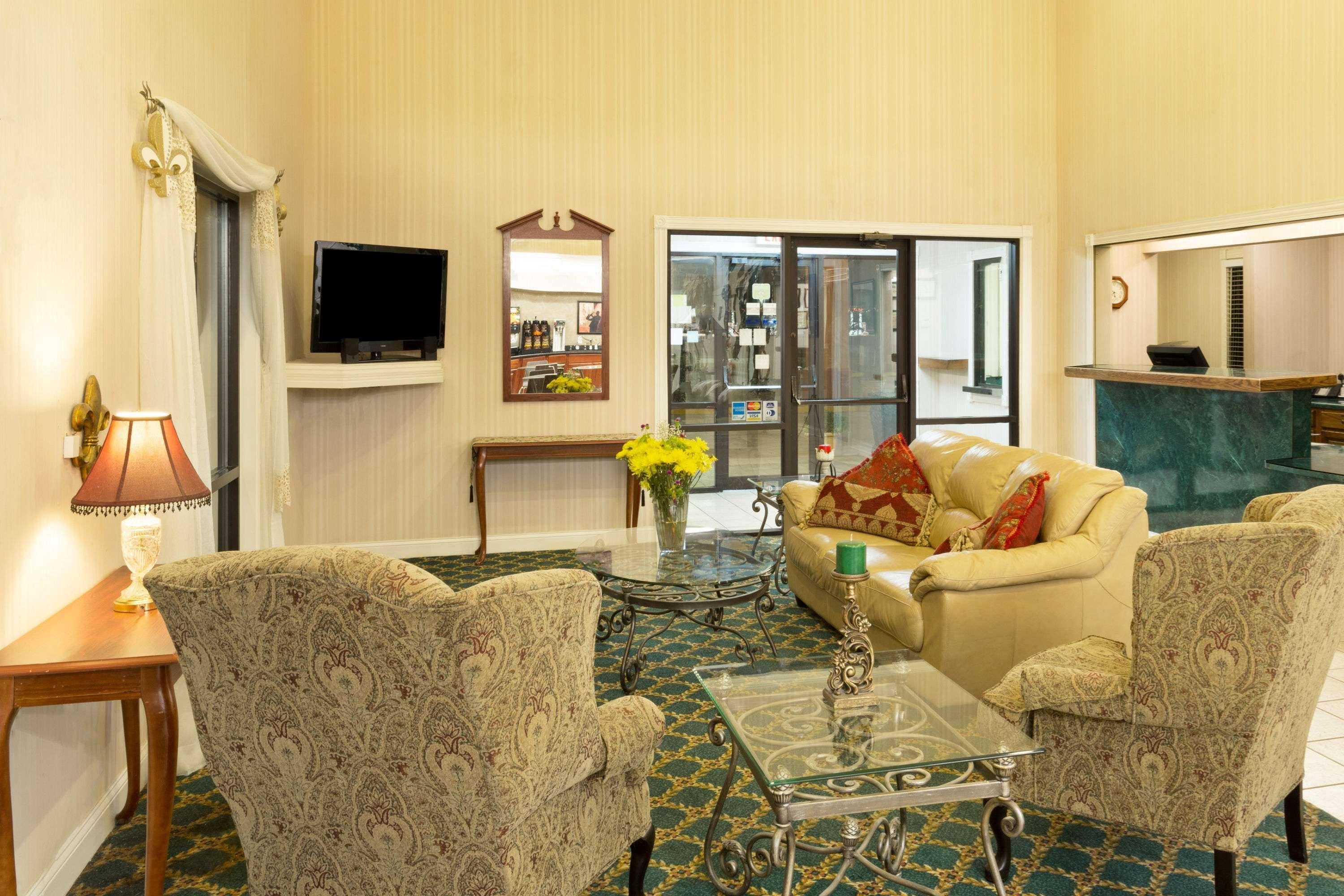 Super 8 By Wyndham Covington Hotel Buitenkant foto